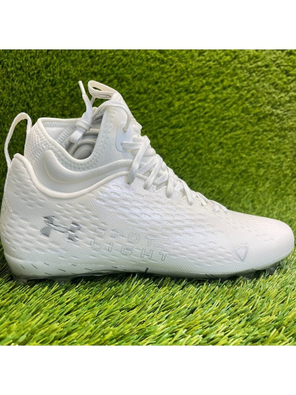 Under Armour Spotlight Lux MC 2.0 Mens Size 9.5 White Running Football Cleats